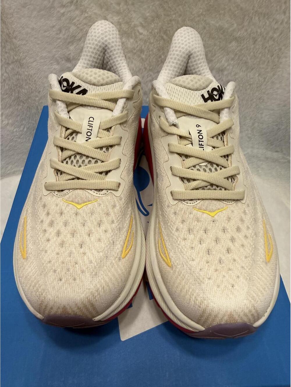 NEW HOKA CLIFTON 9 RUNNING SHOES WOMEN'S SIZE 5 OR YOUTH 3.5